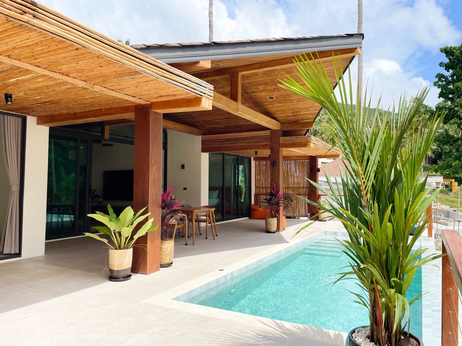 Terrace pool natural wood midday